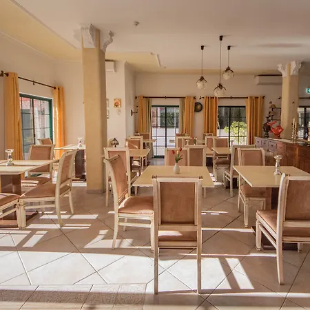 Solar De Mos 3* Lagos