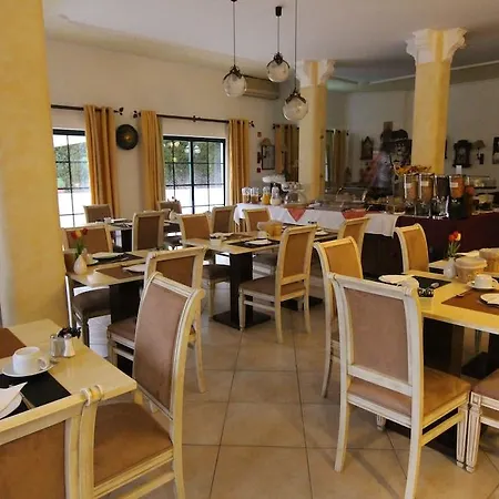 Solar De Mos 3* Lagos